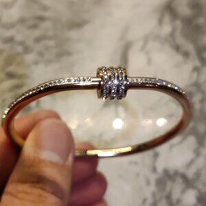 Neiman Marcus 18k Gold Spiral Bangle Bracelet